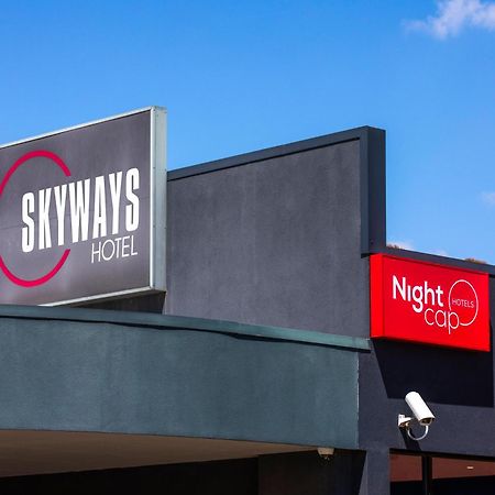 Nightcap At Skyways Hotel Мельбурн Экстерьер фото